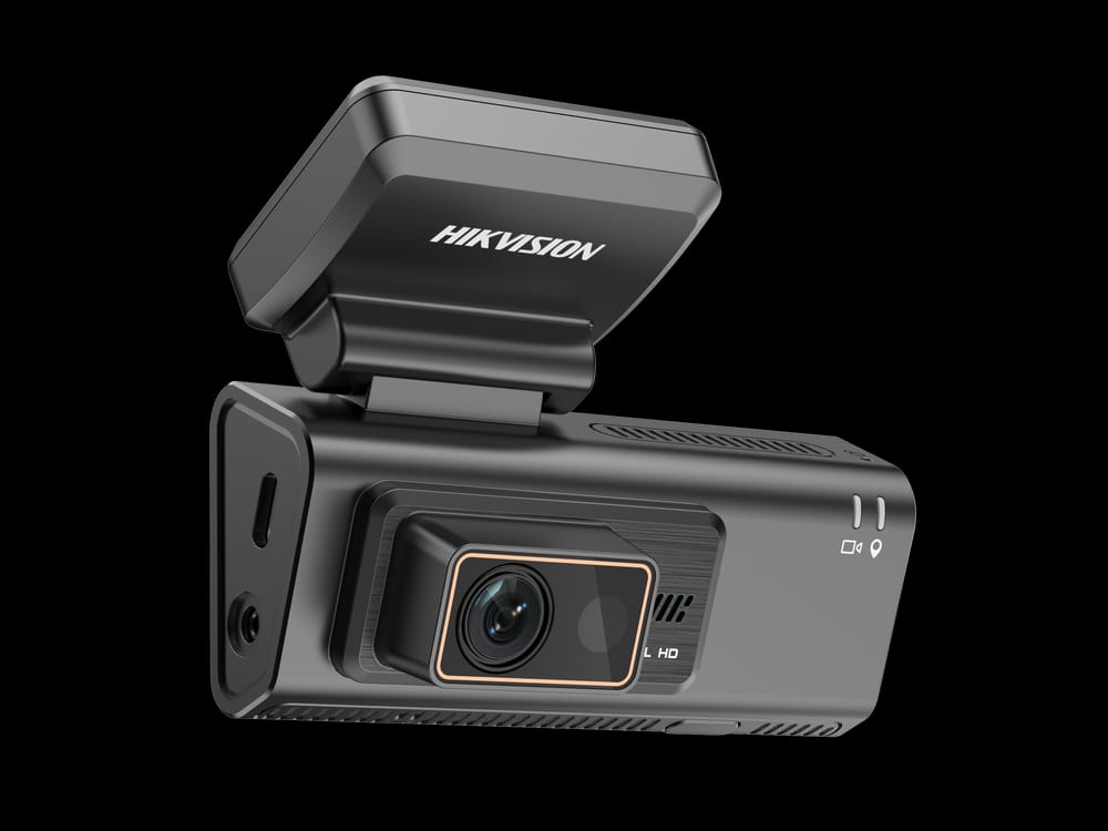 HIKVISION V300 4G Dash Cam Live Streaming + 3 Cameras + GPS