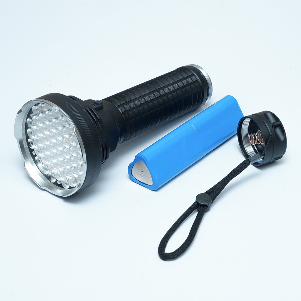 CRONY W5203-2 High Brightness Outdoor Lighting Flashlight