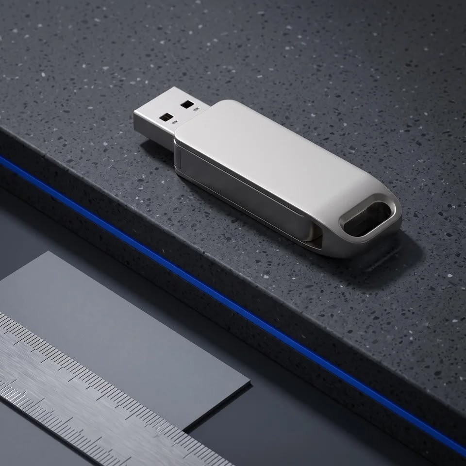 64GB Mini Metal Rotating USB Flash Drive
